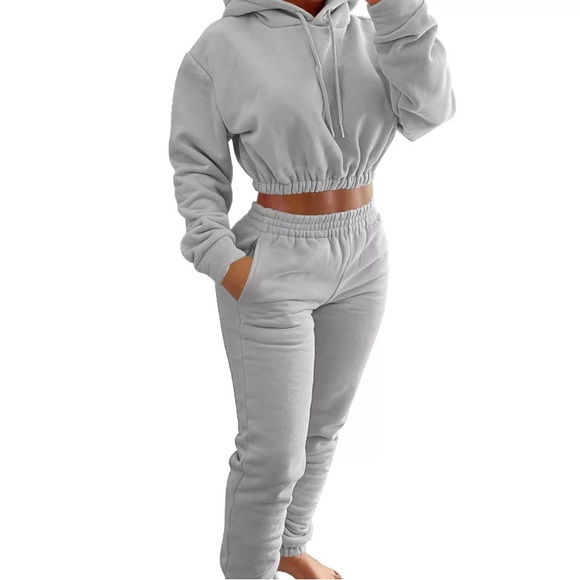 2 piece draw string cropped hoodie & sweat pants. - Picture 4 of 5